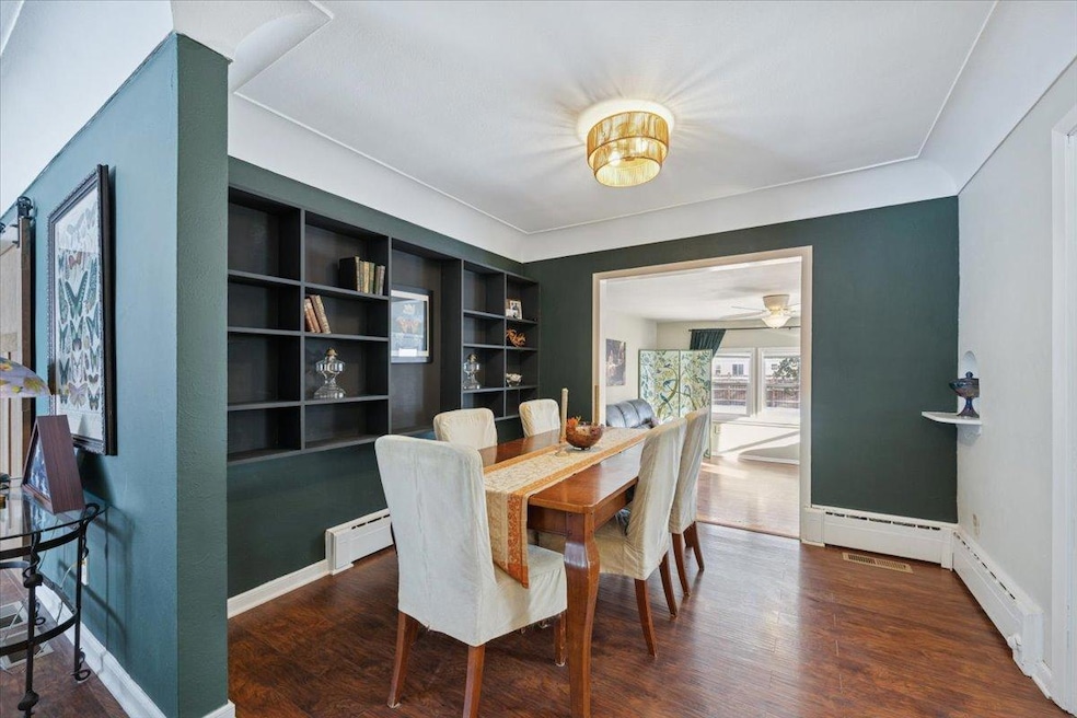 921 Holmes St S, Shakopee, MN 55379 - photo 1