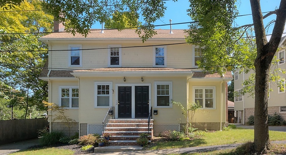 12 Richardson Ave unit 2, Arlington, MA 02476 - photo 1