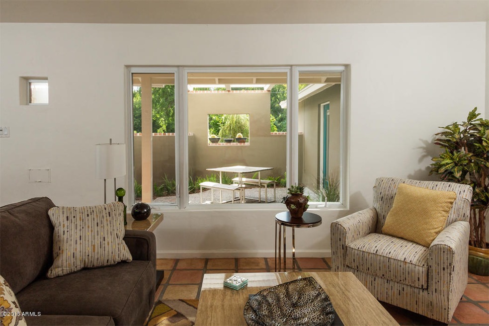 Living Room/Private Front Courtyard