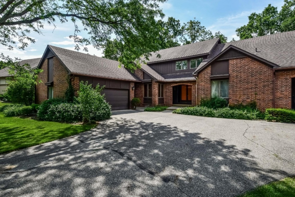 001-Front_View-4384035-medium