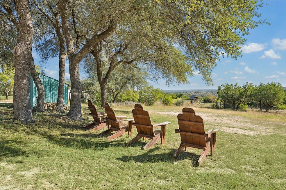 1091 Alta Vista Rd, Spicewood, TX 78669 - photo 1