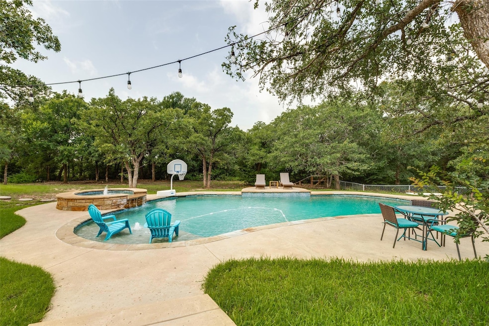 170 County Road 4679, Boyd, TX 76023 - photo 1