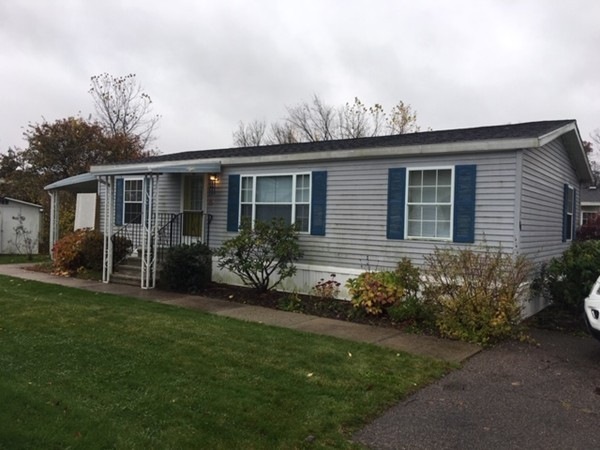 637 S Washington St unit 14, North Attleboro, MA 02760 - photo 1