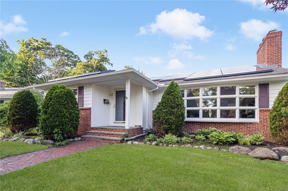 17 Longview Dr, Cranston, RI 02920 - photo 1