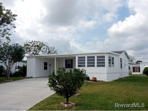 927 Pecan Cir, Sebastian, FL 32976 - photo 1