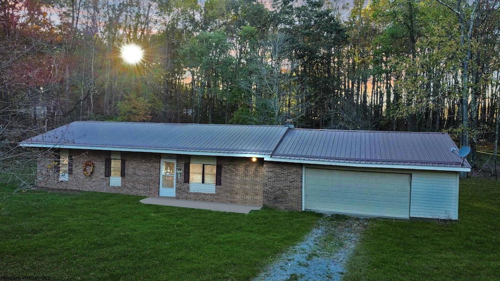 3935 Cranesville Rd, Terra Alta, WV 26764 - photo 1