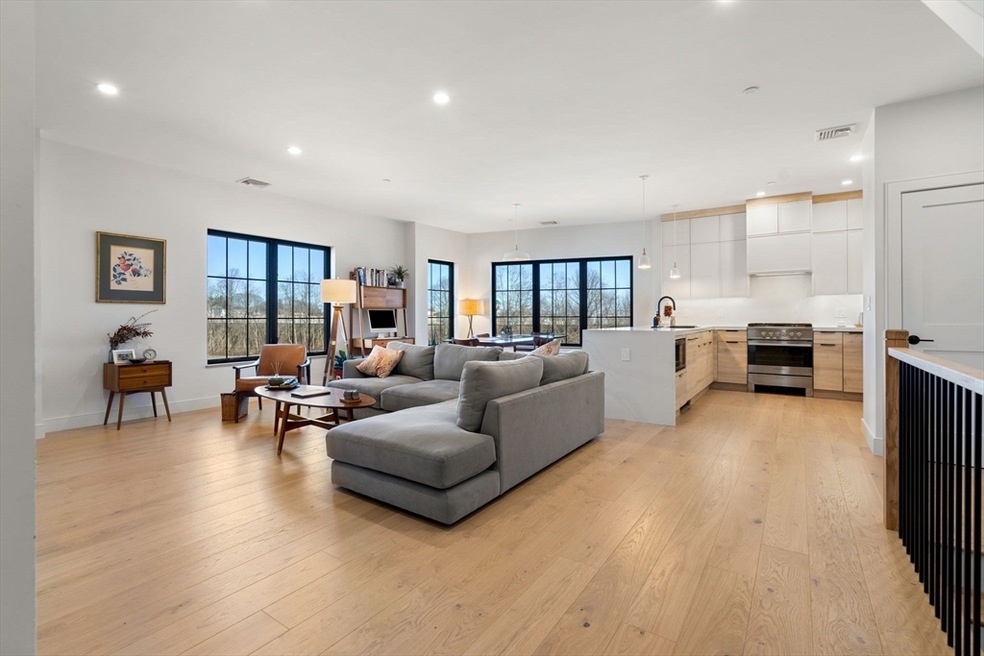 4 Payne St unit THREE, Dorchester, MA 02122 - photo 1