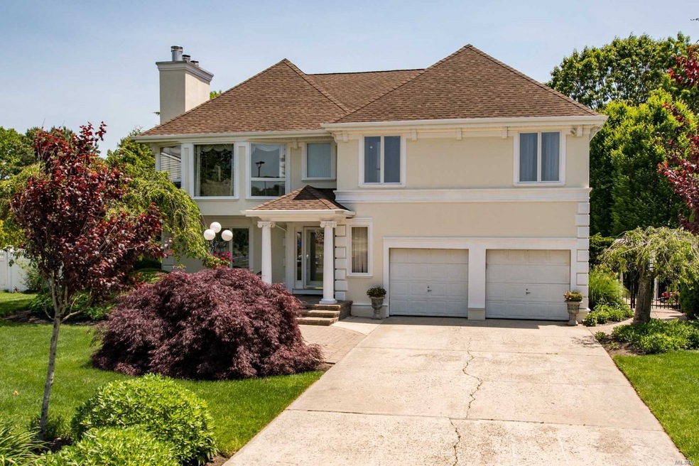 53 Spence Ave, Holtsville, NY 11742 - photo 1