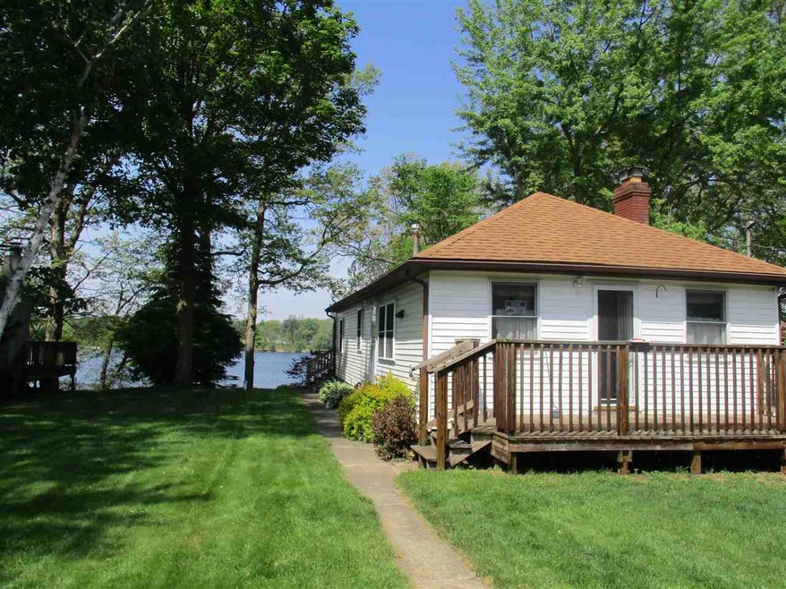 Front view of home from driveway - NOTICE THE LOVE