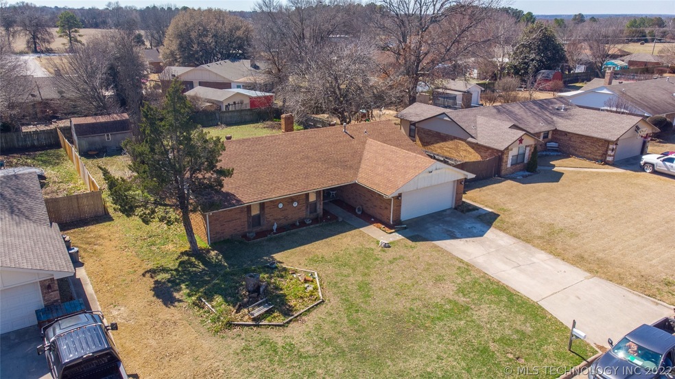 3120 Cardinal Dr, Ardmore, OK 73401 - photo 1