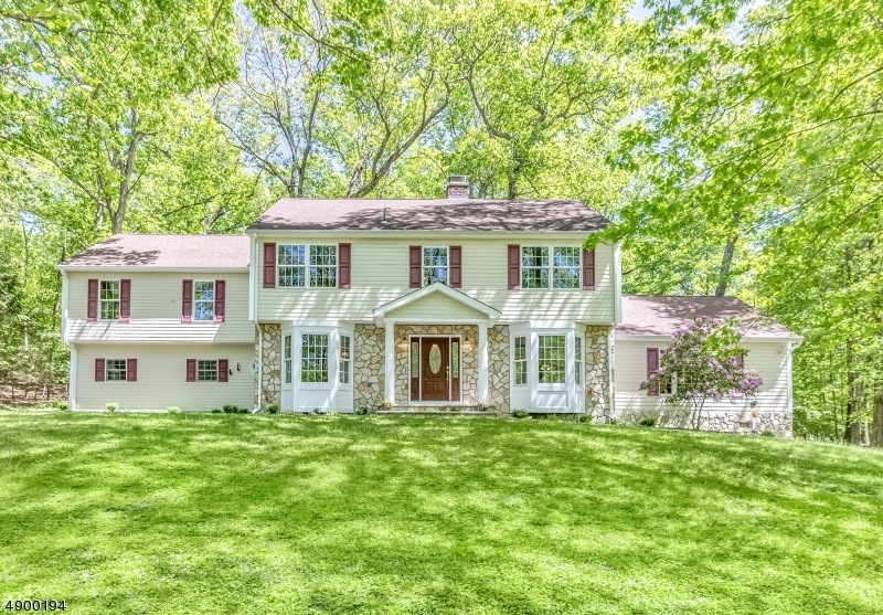 505 Pepperidge Tree Ln, Kinnelon, NJ 07405 - photo 1