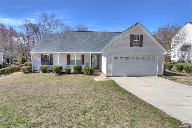 Beautiful ranch with new roof in 2010 and covered 