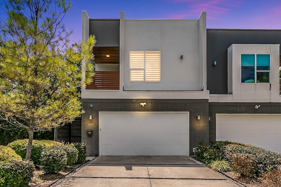 For Sale $775,000 • Co-Listing Agent