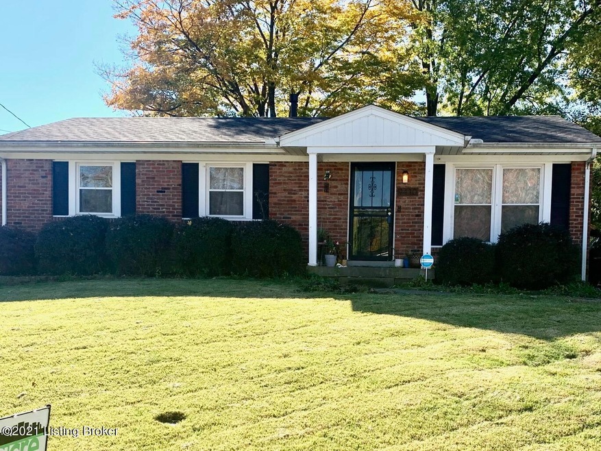 9410 Doewood Ln, Louisville, KY 40291 - photo 1