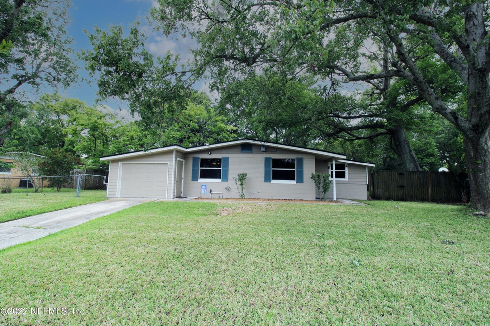 2160 Hugh Edwards Dr, Jacksonville, FL 32210 - photo 1