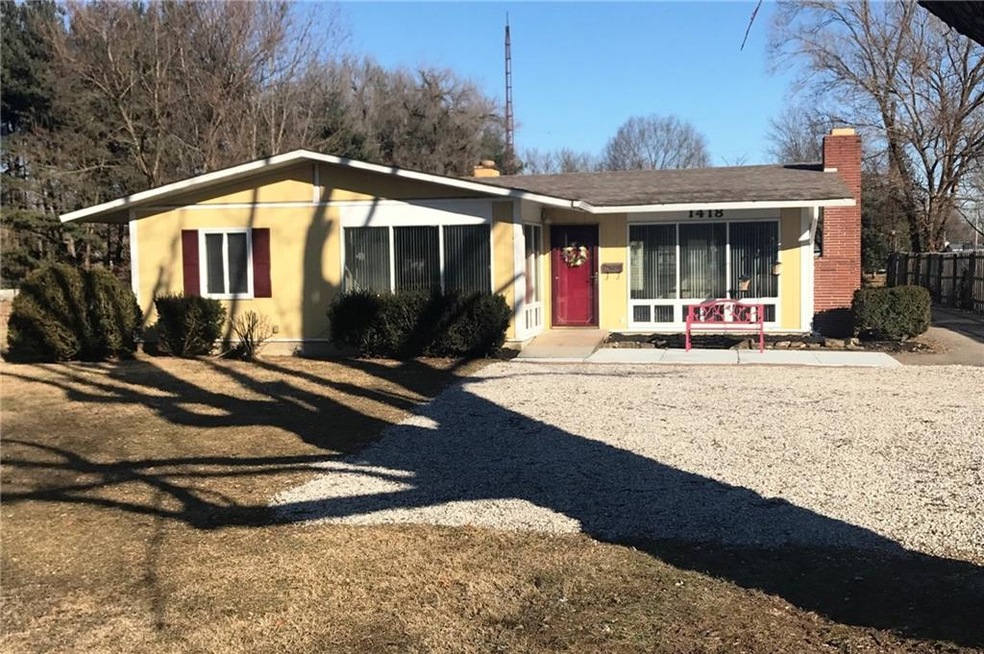 1418 Mccullough Ln, Columbus, IN 47203 - photo 1