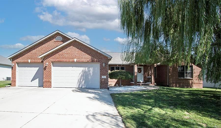 362 Sleeping Indian Dr, Freeburg, IL 62243 - photo 1