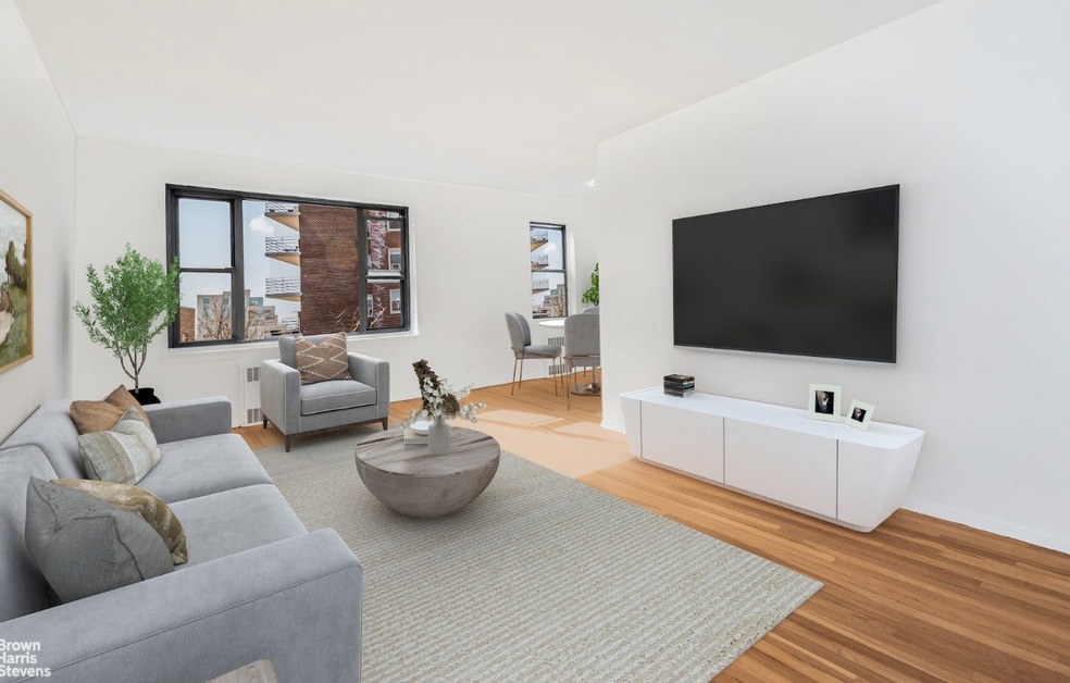 3616 Henry Hudson Pkwy E unit 5 HS, Bronx, NY 10463 - photo 1