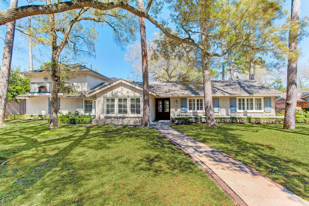 138 Knipp Rd, Houston, TX 77024 - photo 1