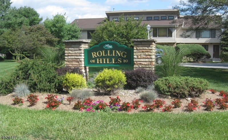 392 Mohegan Cir, Lafayette, NJ 07848 - photo 1