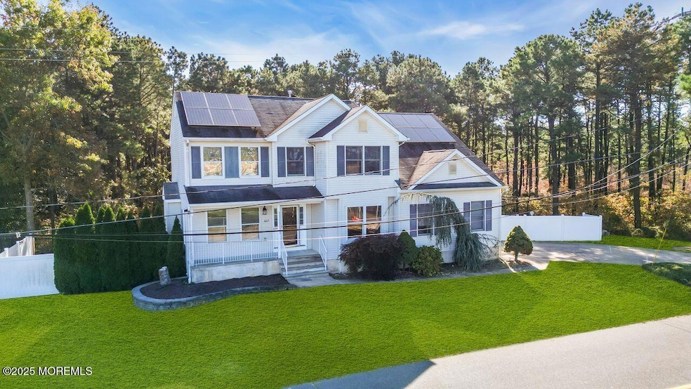 1617 Berkeley Ave, Beachwood, NJ 08722 - photo 1