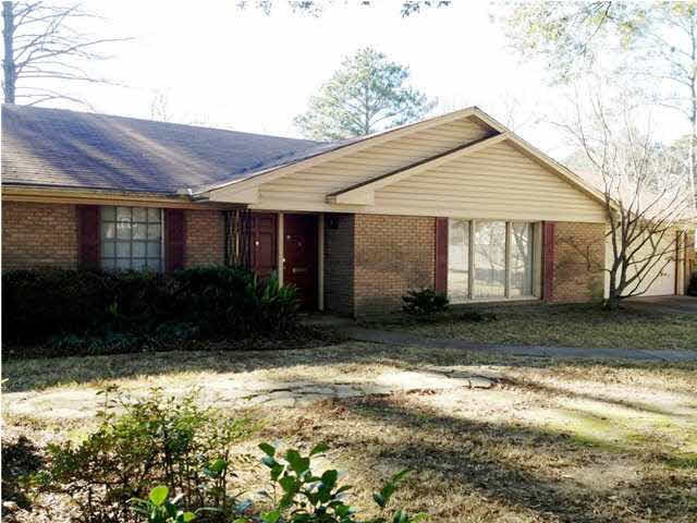 Front view of home