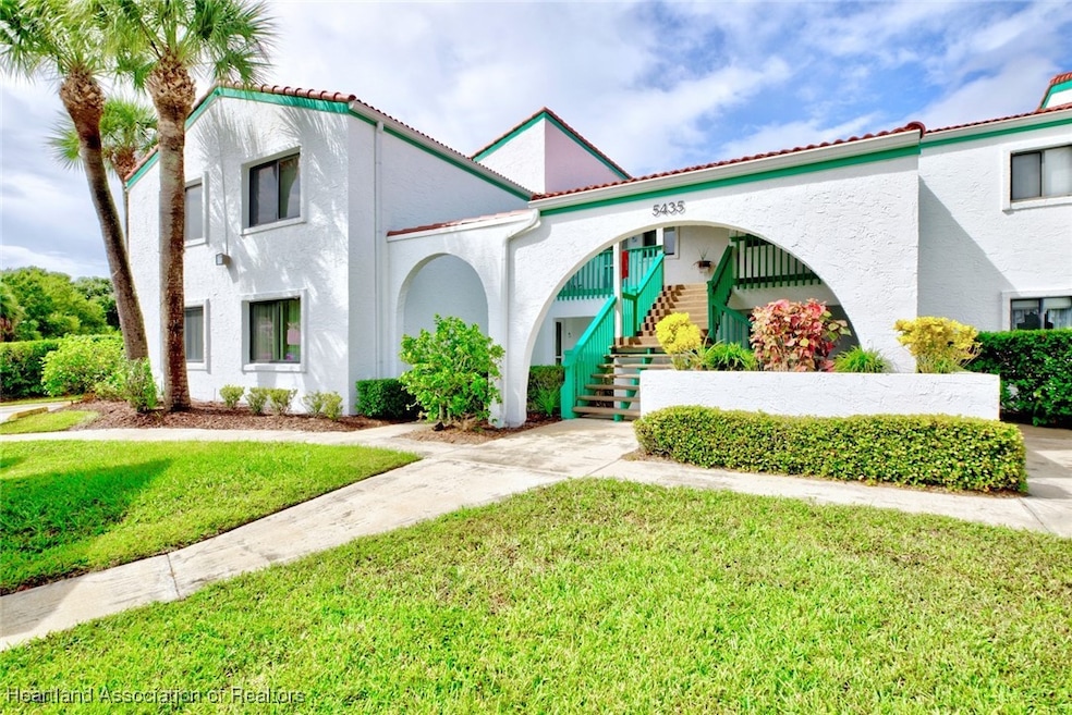 5435 Casablanca Cir unit M1, Sebring, FL 33870 - photo 1