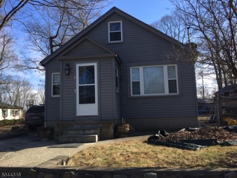 8 Amherst Way, Hopatcong, NJ 07843 - photo 1