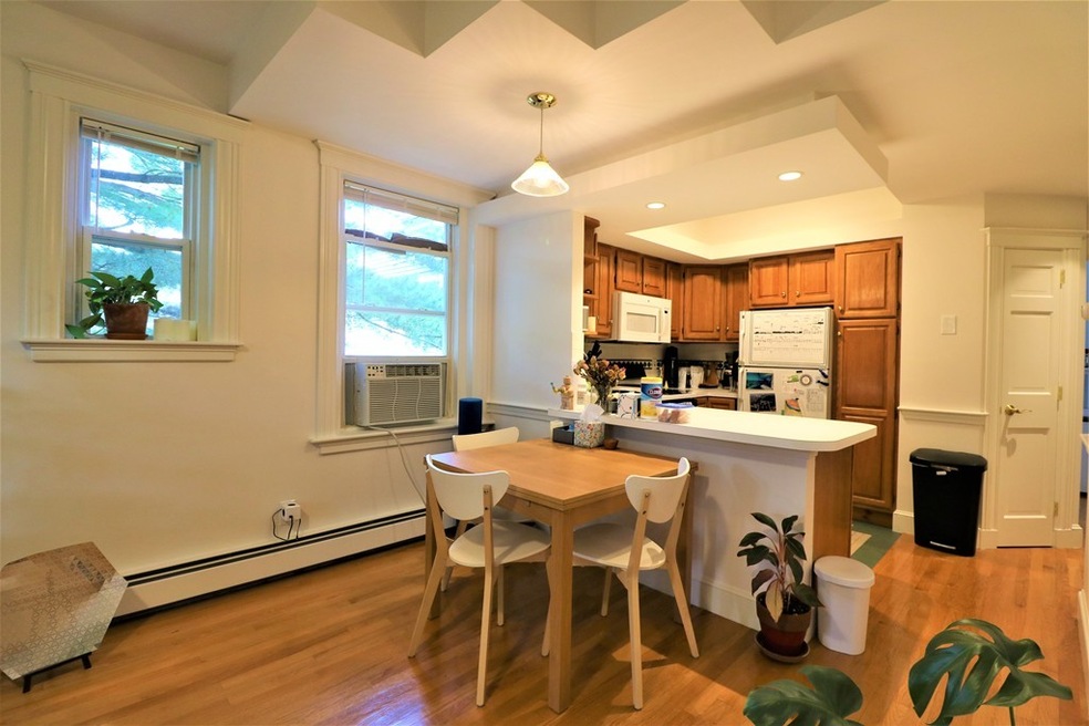 30 Upland Rd unit 12, Cambridge, MA 02140 - photo 1