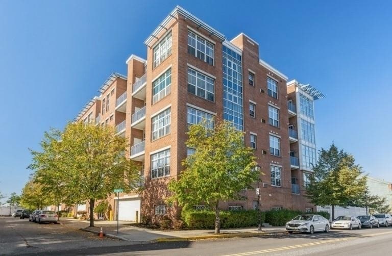 3 Greenwich Dr unit 114, Jersey City, NJ 07305 - photo 1