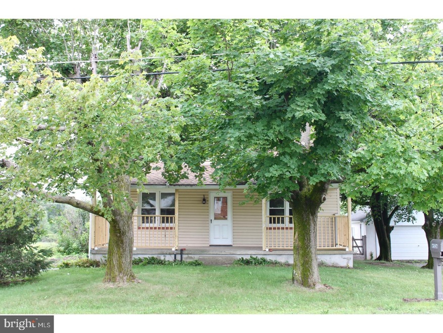 6526 Palm Rd, Zionsville, PA 18092 - photo 1