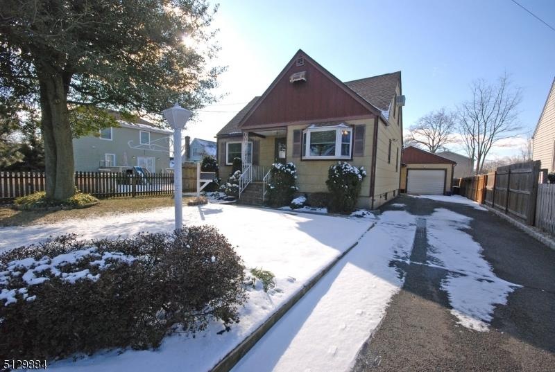 24 Fisher Ave, Middlesex, NJ 08846 - photo 1