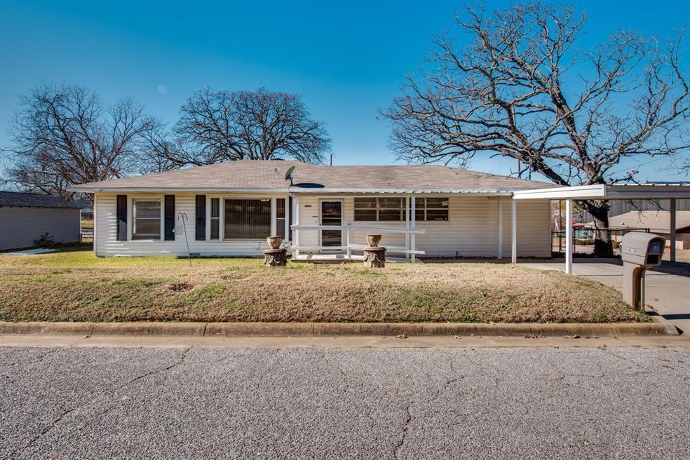 1801 S Maurice Ave, Denison, TX 75020 - photo 1