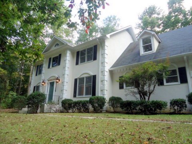 1296 Woodcrest Dr, Macon, GA 31210 - photo 1