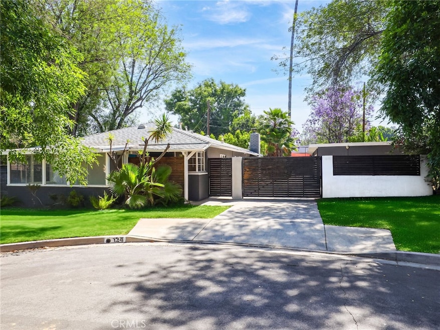 Sold $855,000 • Co-Listing Agent