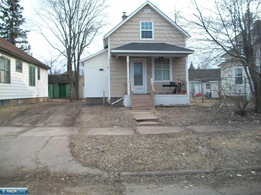 1206 E 14th St, Hibbing, MN 55746 - photo 1