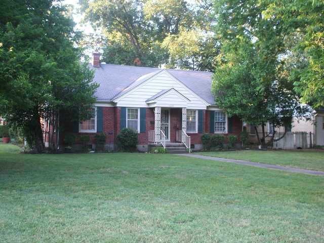 Corner lot, great curb appeal, large size lot, bri