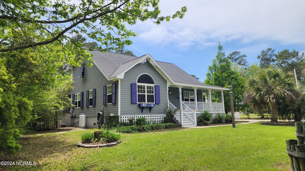 726 Comet Dr