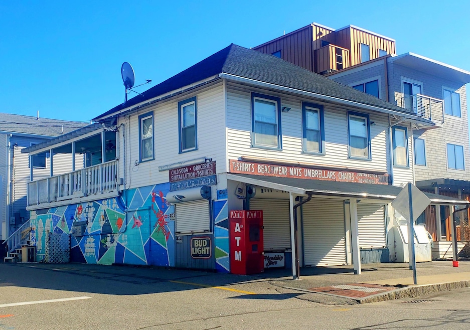 57 E Grand Ave, Old Orchard Beach, ME 04064 - photo 1