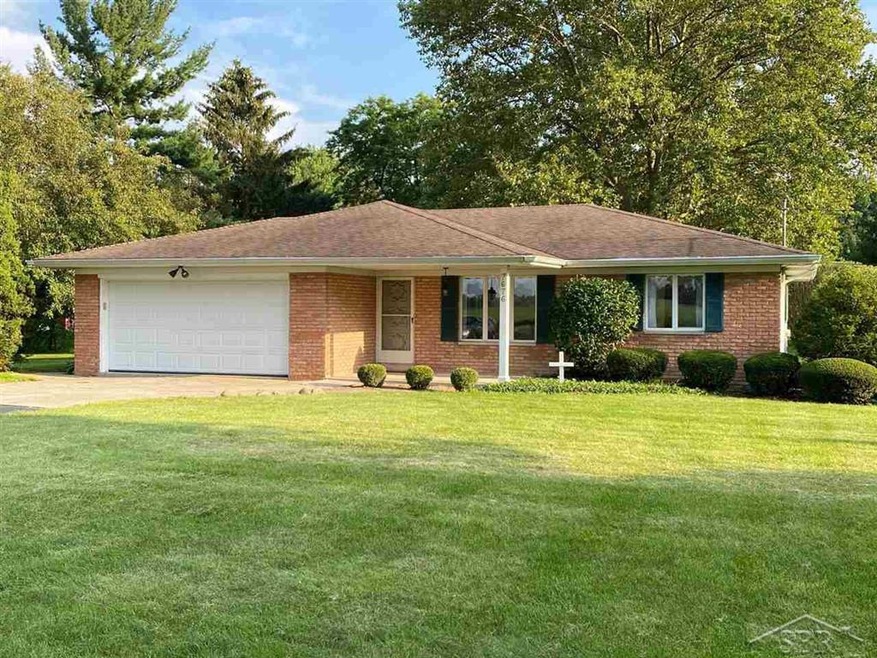 7676 W Tuscola Rd, Frankenmuth, MI 48734 - photo 1