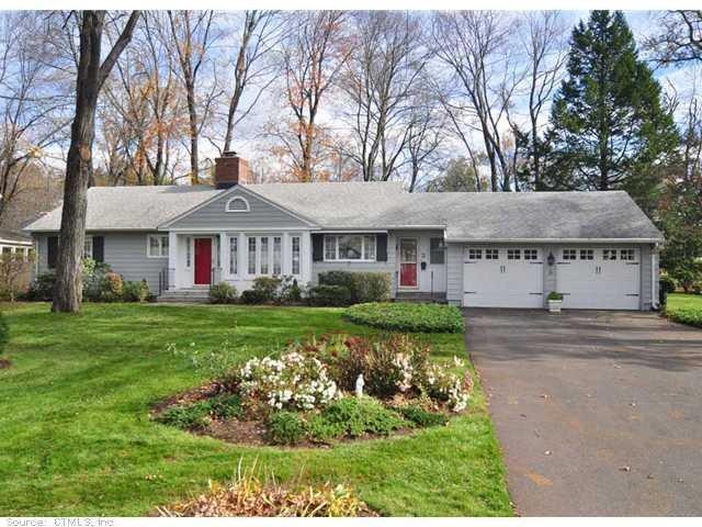 2 Miamis Rd, West Hartford, CT 06117 - photo 1