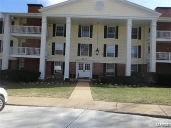 1511 Hampton Hall# 11, Walk to pool, ponds, nicely