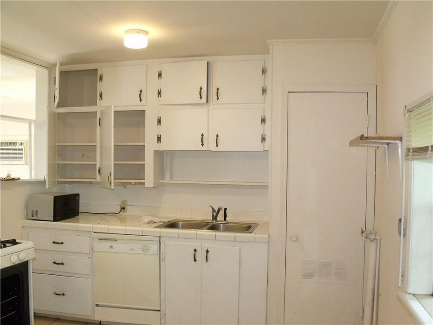 410 Dickson St, Bentonville, AR 72712 - photo 1