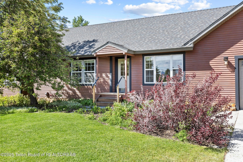 For Sale $875,000 • Co-Listing Agent