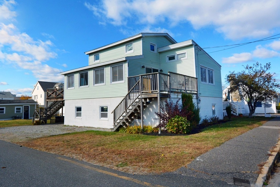 411 N End Blvd, Salisbury, MA 01952 - photo 1