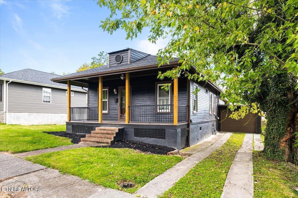 306 E Walden St, La Follette, TN 37766 - photo 1