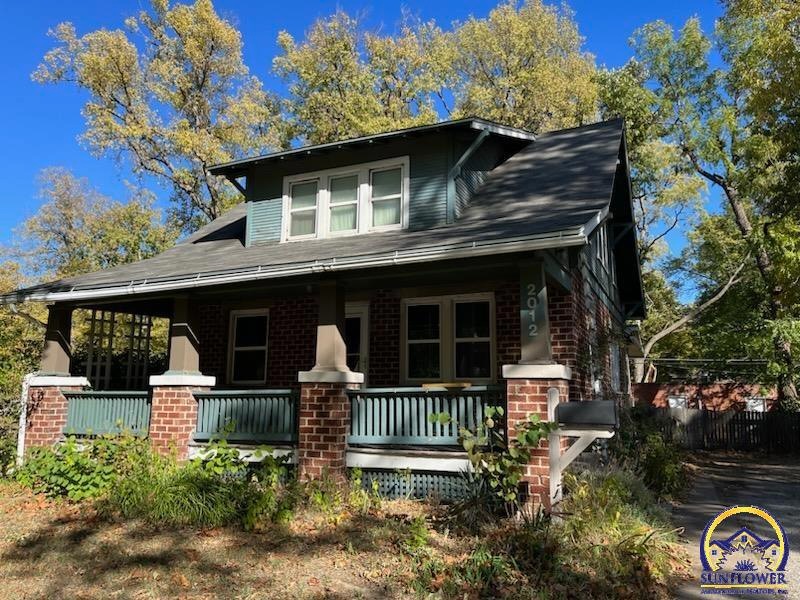 2012 SW Washburn Ave, Topeka, KS 66604 - photo 1