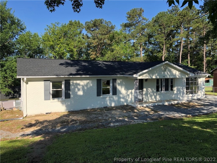 227 Brewster Dr, Fayetteville, NC 28303 - photo 1