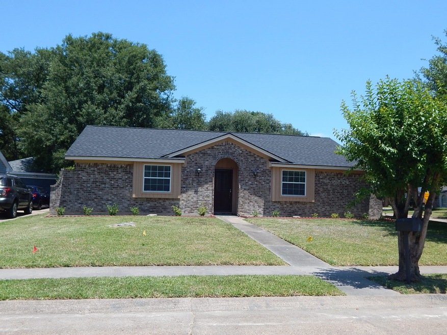 7114 Brook Stone Dr, Houston, TX 77040 - photo 1