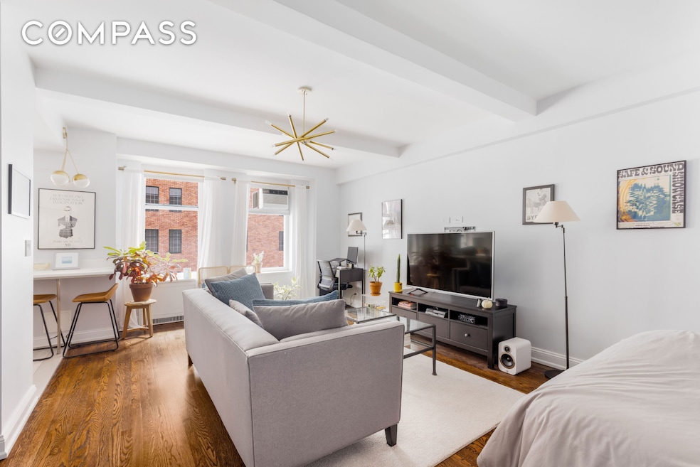 London Terrace Towers unit 2G, New York, NY 10011 - photo 1